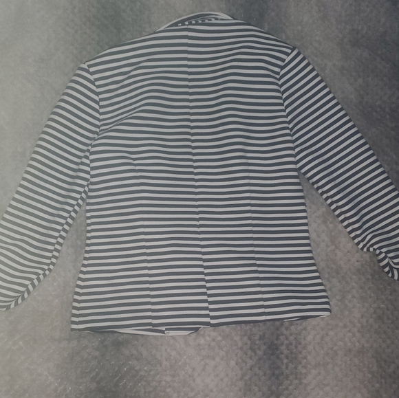 Navy stripped cardigan size 2 - Picture 4 of 6